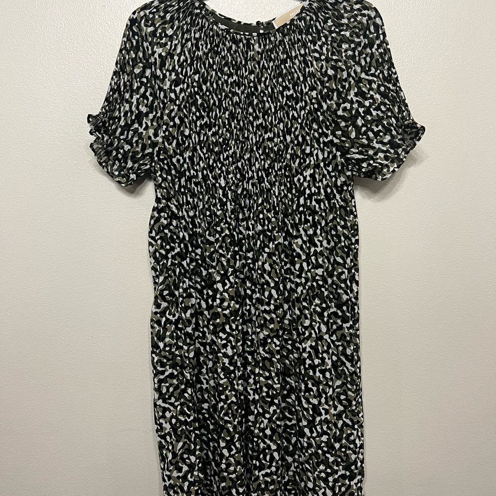 MICHAEL Kors‎ Green Black Camo Pleated Patterned Ruffle Sleeve Midi Dress Sz L
